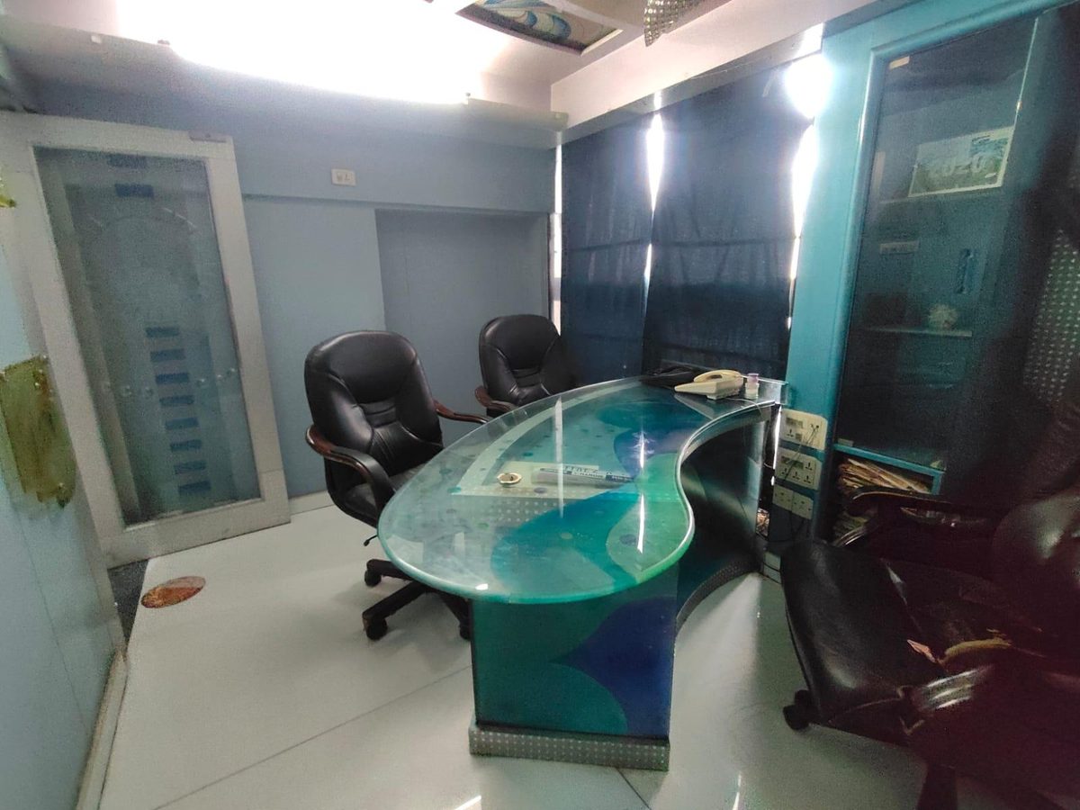 Ready to move Office Space for Sell – photo 3