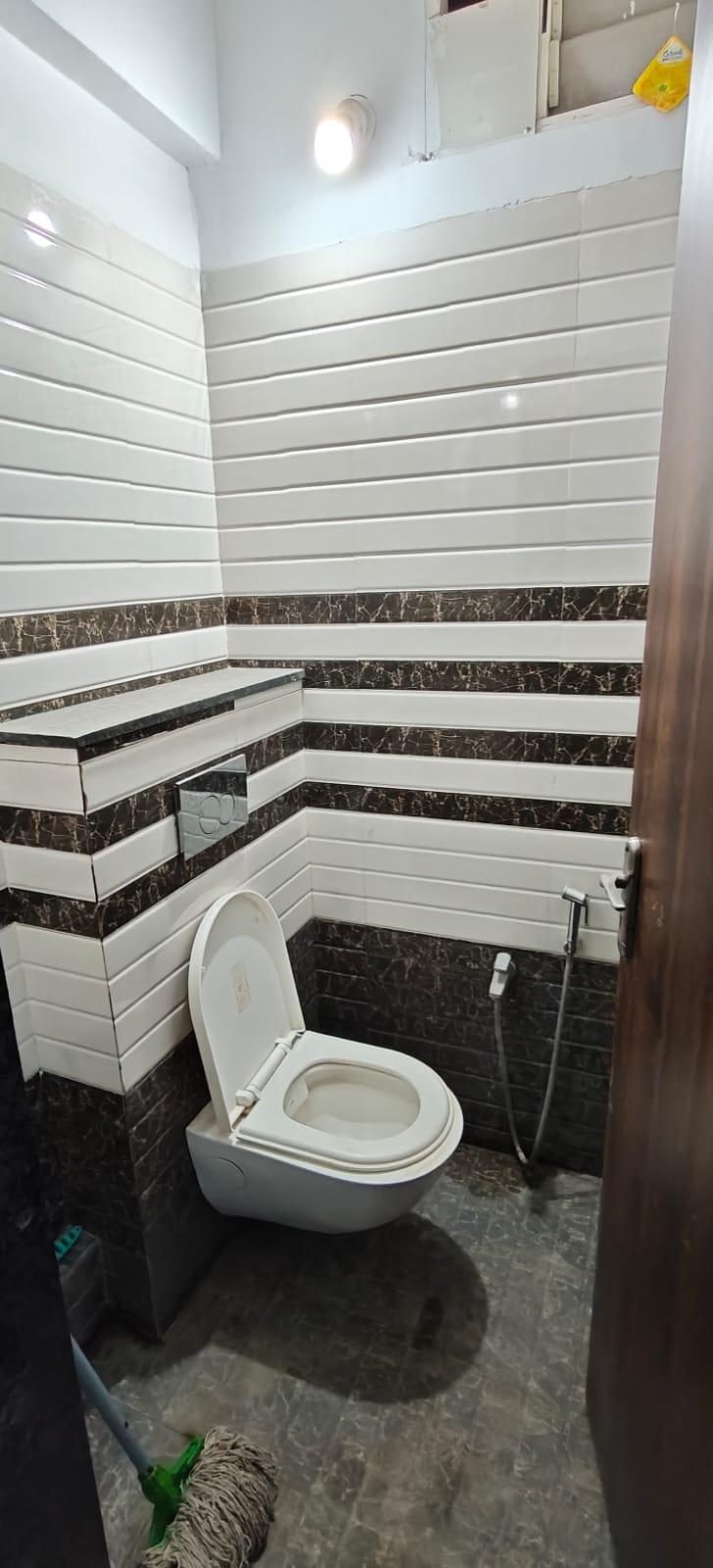 Commercial Showrooms for Lease – photo 3