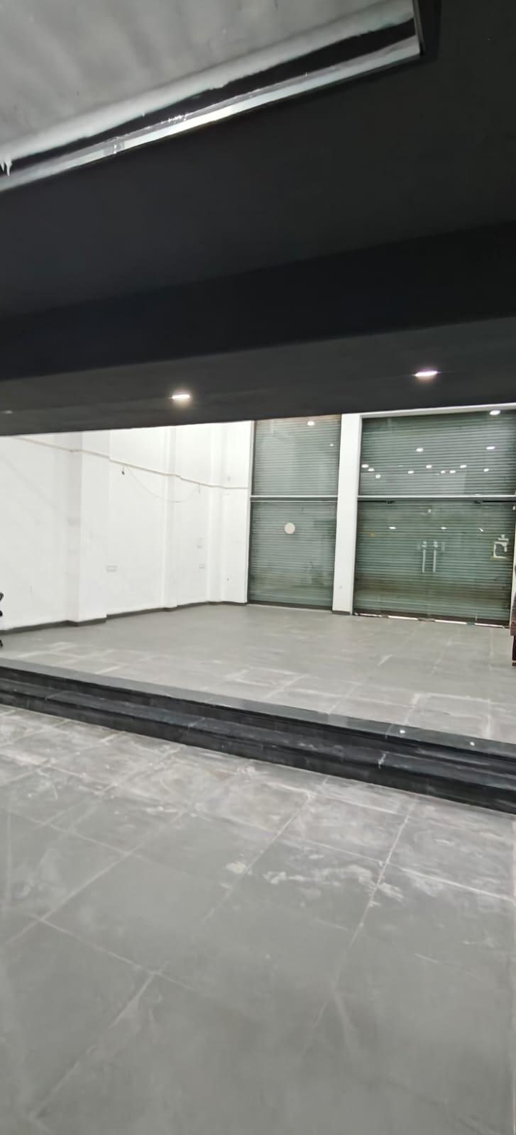 Commercial Showrooms for Lease – photo 5