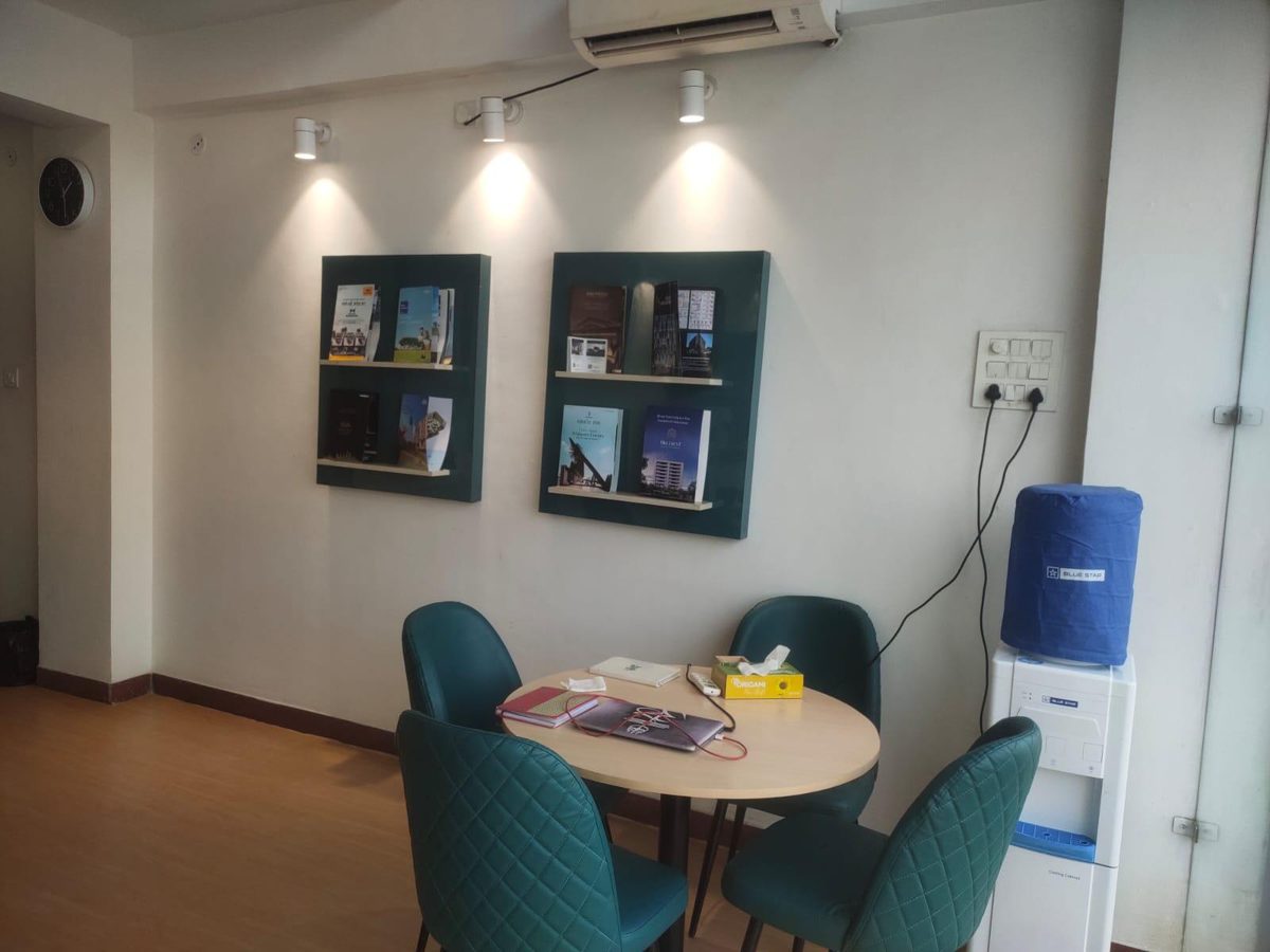 Commercial Showroom for lease – photo 4