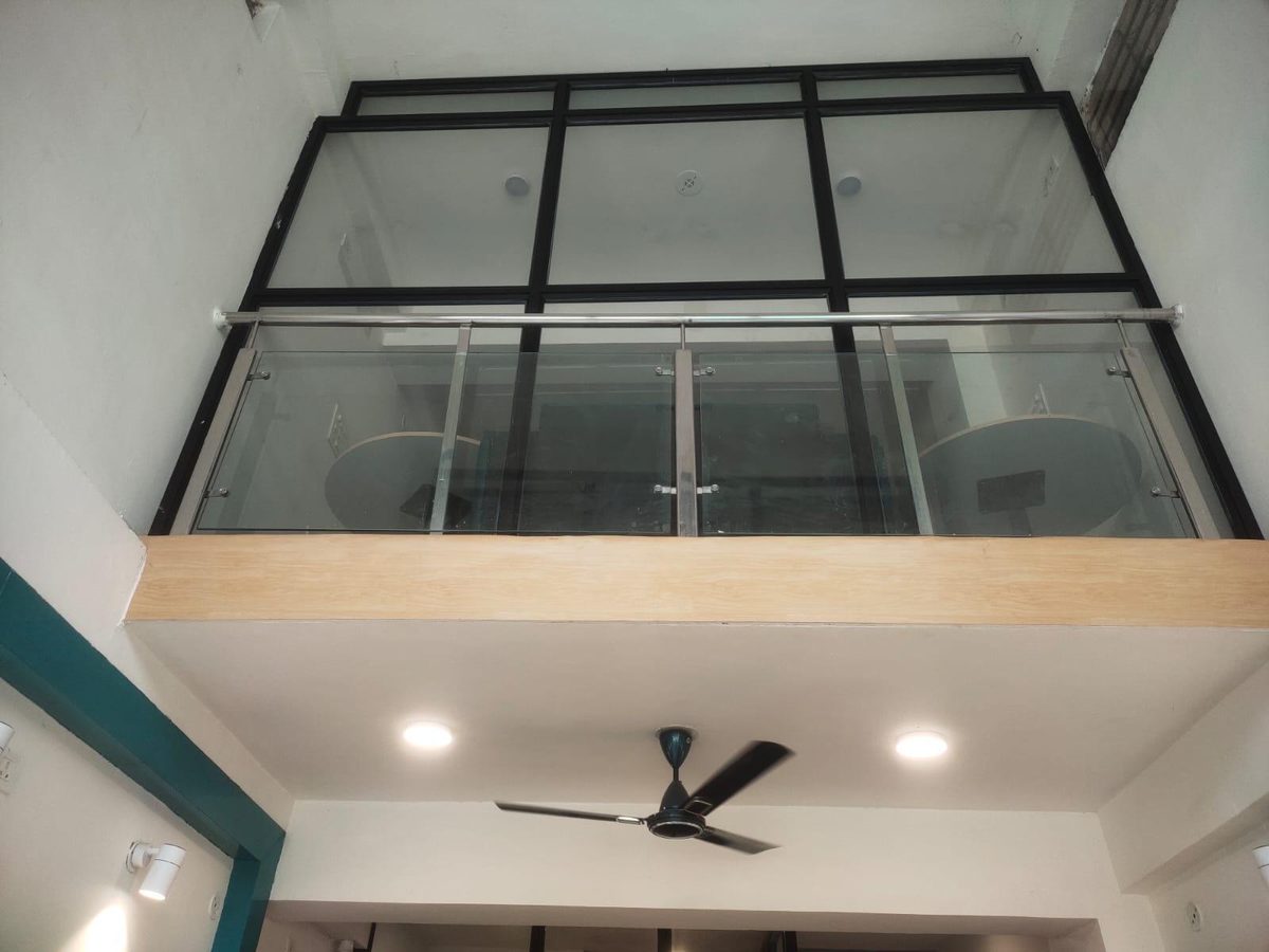 Commercial Showroom for lease – photo 5